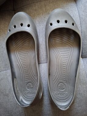 CROCS Women’s Gray Slip-On Ballet Flats
